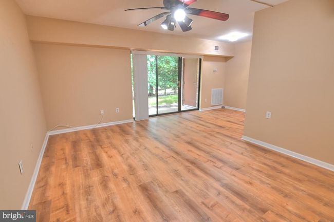 APT-1B - 11629 Stoneview Sq, Condo with 2 bedrooms, 2 bathrooms and null parking in RESTON VA | Image 13