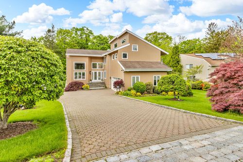 5 Deer Run, Rye Brook, NY, 10573-1300 | Card Image