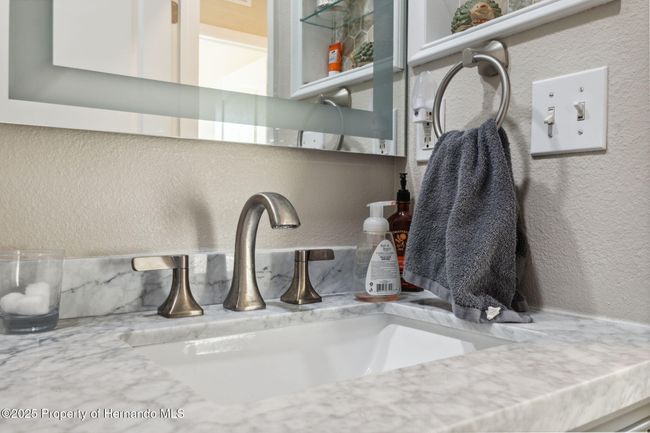 Bathroom 2 | Image 31