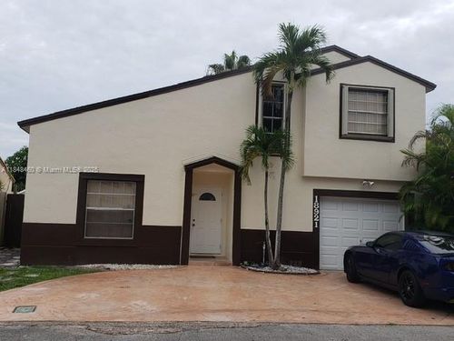 0-18921 Nw 63rd Court Cir, Hialeah, FL, 33015-4719 | Card Image