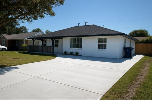 2929 8th Ave N, Texas City, TX, 77590-6809 | Card Image