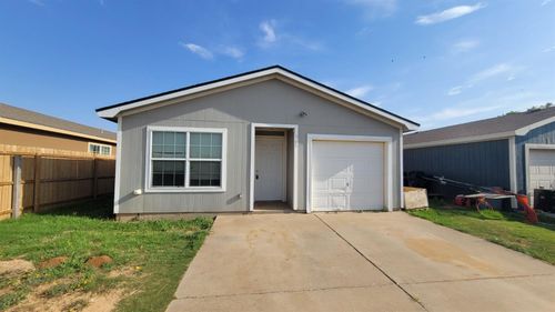 105 74th Street, Lubbock, TX, 79404 | Card Image