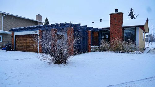 4243 48a Ave, Vermilion, AB, T9X1P3 | Card Image