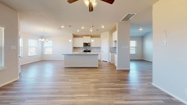 173 Creekfall Rd, House other with 4 bedrooms, 3 bathrooms and 2 parking in Burnet TX | Image 6
