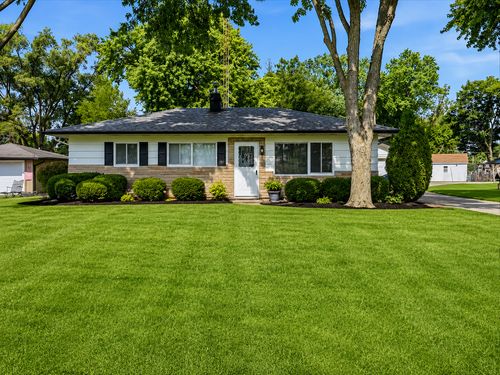 1203 N Chapel Hill Rd, McHenry, IL, 60051-4705 | Card Image