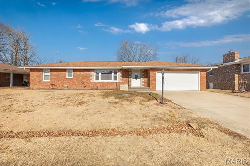 107 Park St, Brighton, IL, 62012-1169 | Card Image