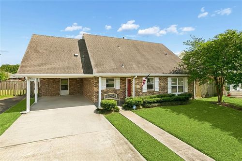 121 Rex Dr, River Ridge, LA, 70123-3530 | Card Image