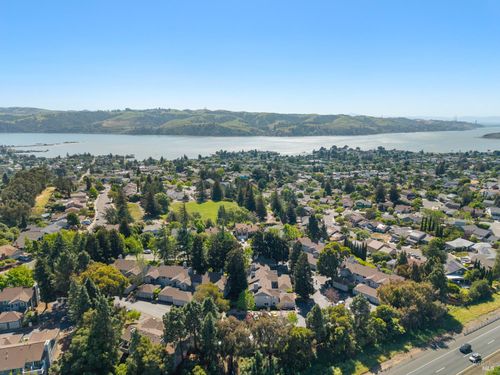 348 Blanchard Ln, Benicia, CA, 94510-2745 | Card Image