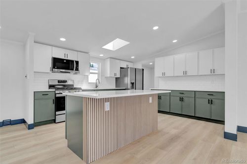 2100 W 100th Ave, Thornton, CO, 80260-5922 | Card Image