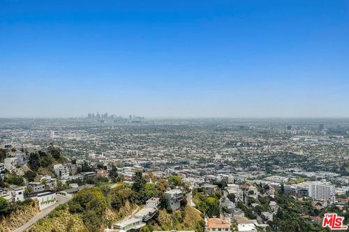 3 Boyd St, Los Angeles, CA, 90013-1405 | Card Image