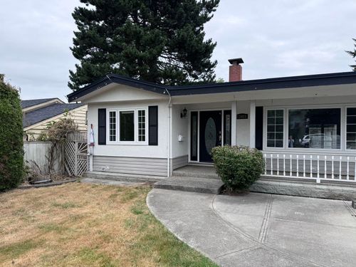 13481 Hilton Road, Surrey, BC, V3R5J3 | Card Image