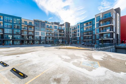 308-10 Concord Pl, Grimsby, ON, L3M0G6 | Card Image