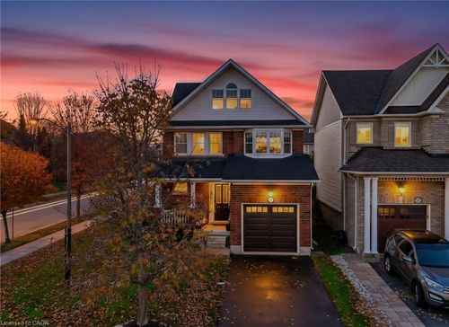 88 Buttercup Cres, Waterdown, ON, L8B0Y1 | Card Image