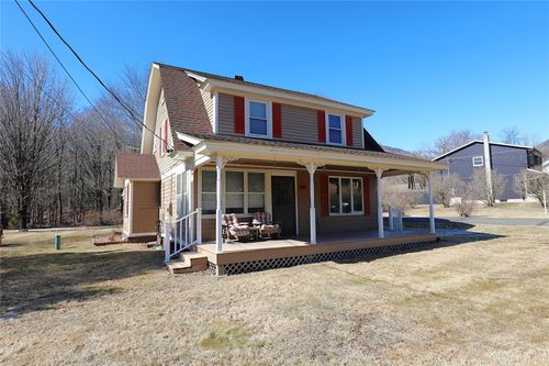 353 W Saugerties Rd, Saugerties, NY, 12477-3148 | Card Image
