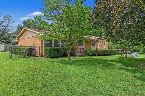 1506 Tamara Dr, Saint Joseph, MO, 64506-3222 | Card Image