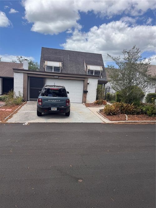 7831 Bridle Path Row, Hudson, FL, 34667-2438 | Card Image