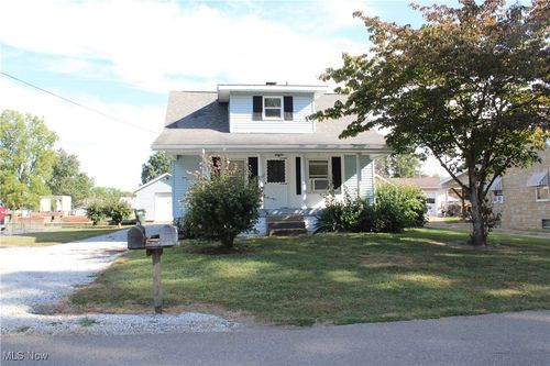 248 Bender St Ne, Navarre, OH, 44662-8543 | Card Image