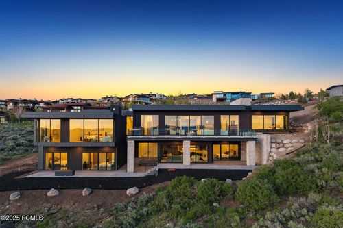 3287 Central Pacific Trl, Park City, UT, 84098-4916 | Card Image