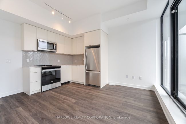 PH423-C - 1612 Charles St, Condo with 3 bedrooms, 2 bathrooms and 1 parking in Whitby ON | Image 5
