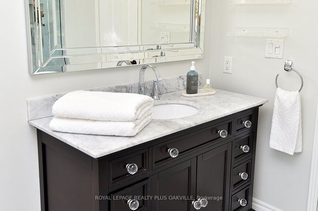 81 Jerome Park Dr, House other with 5 bedrooms, 4 bathrooms and 4 parking in Dundas ON | Image 36