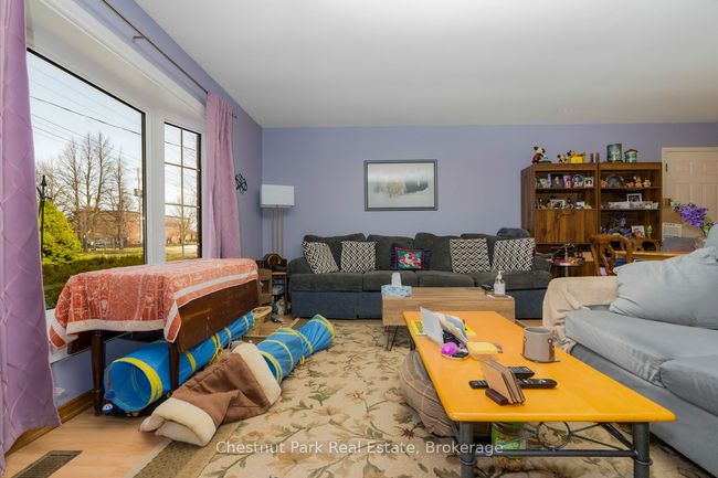 380 Main St W, House other with 3 bedrooms, 1 bathrooms and 6 parking in Southgate ON | Image 19