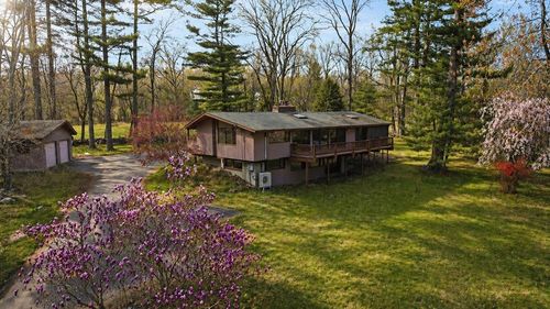 262 South Street, Carlisle, MA, 01741 | Card Image