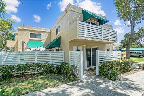 0-14330 Sw 97th Ln, Miami, FL, 33186-8805 | Card Image