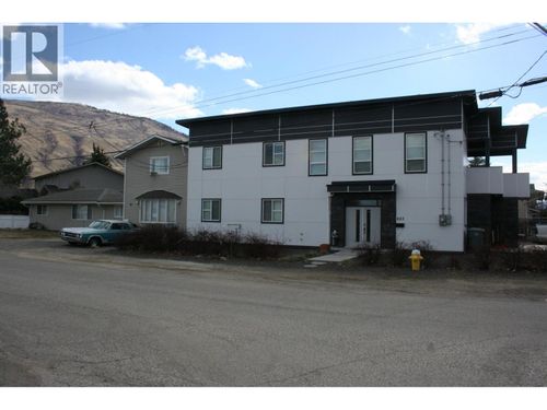 651/653 Stansfield Road, Kamloops, BC, V2B6M2 | Card Image