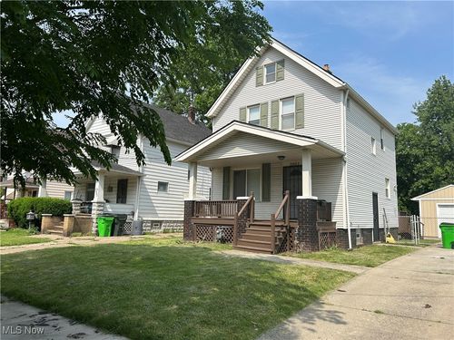 3961 E 53rd St, Newburgh Heights, OH, 44105-4846 | Card Image