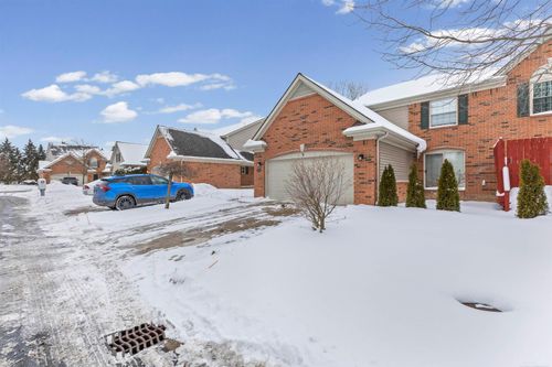 3786 Knightbridge Circle, Sterling Heights, MI, 48314 | Card Image