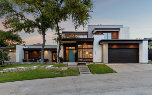 635 Kessler Reserve Ct, Dallas, TX, 75208-0100 | Card Image