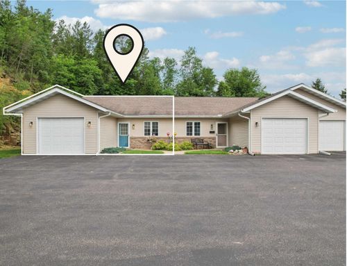 1577 N Dewey Avenue, Reedsburg, WI, 53959 | Card Image