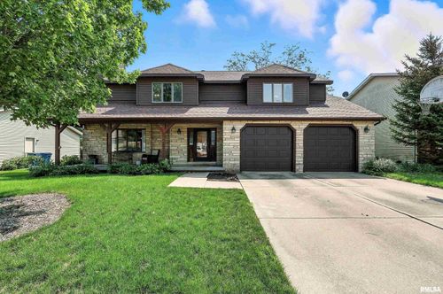 509 S 7th St, Eldridge, IA, 52748-1507 | Card Image