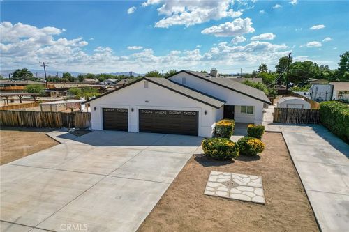 14615 Gravilla Rd, Victorville, CA, 92392 | Card Image