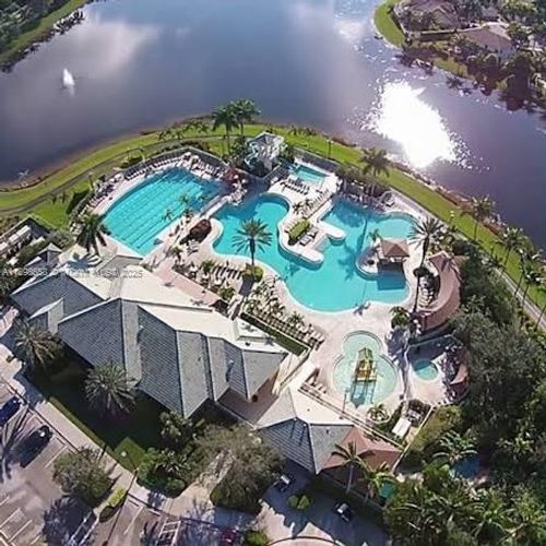 1042-1042 Sunflower Cir, Weston, FL, 33327-2104 | Card Image