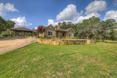 211 Copper Trace, House other with 3 bedrooms, 2 bathrooms and null parking in New Braunfels TX | Image 3