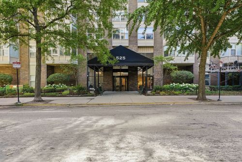2308-525 W Hawthorne Pl, Chicago, IL, 60657-9275 | Card Image