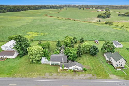 10122 E Newburg Rd, Durand, MI, 48429-1728 | Card Image