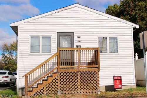 2282 Springfield Ave, Vauxhall, NJ, 07088-1123 | Card Image