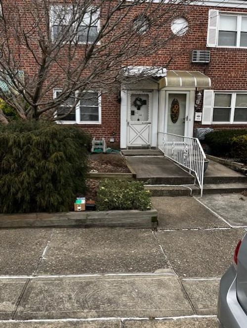10 116th St, College Point, NY, 11356-1539 | Card Image