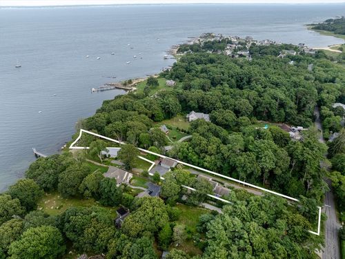 94 Aucoot Rd, Mattapoisett, MA, 02739-2429 | Card Image