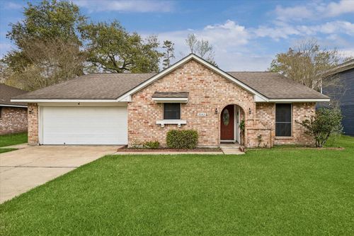 2043 Middle Creek Dr, Kingwood, TX, 77339-1708 | Card Image