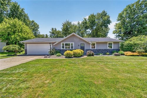 7168 Andover Dr, Mentor, OH, 44060-4604 | Card Image