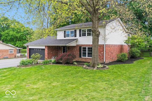939 Elmwood Cir, Noblesville, IN, 46062-8504 | Card Image