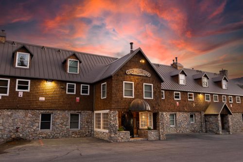 21501 Donner Pass Rd, Soda Springs, CA, 95728 | Card Image