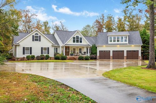 42 Case Cir, Trenton, GA, 30752-2518 | Card Image