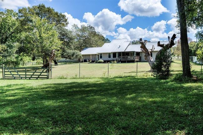 12 Creekwood Dr, House other with 3 bedrooms, 2 bathrooms and 3 parking in Schulenburg TX | Image 8