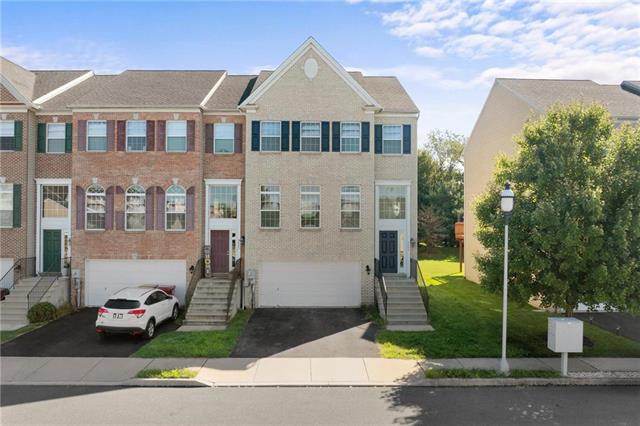 Huntington Ln, Easton, PA 18040