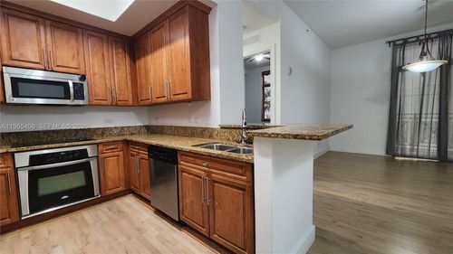 apt-512-1805 Ponce De Leon Blvd, Coral Gables, FL, 33134-4456 | Card Image