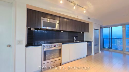 2206-85 Queens Wharf Rd, Toronto, ON, M5V0J9 | Card Image